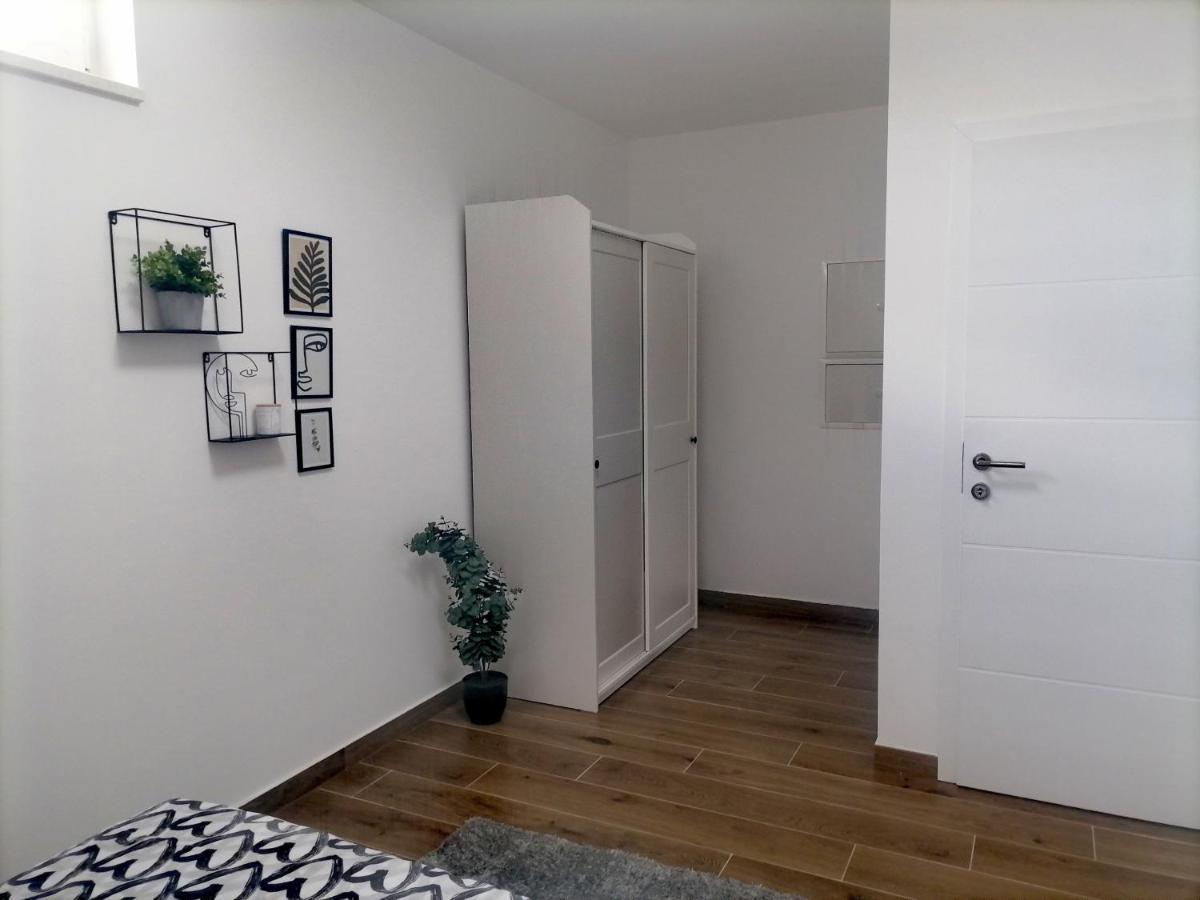 Apartman Bruno Daire Kastela Dış mekan fotoğraf